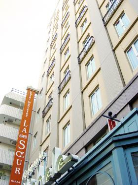 �ۥƥ���ȥ졡�顦�����륮��